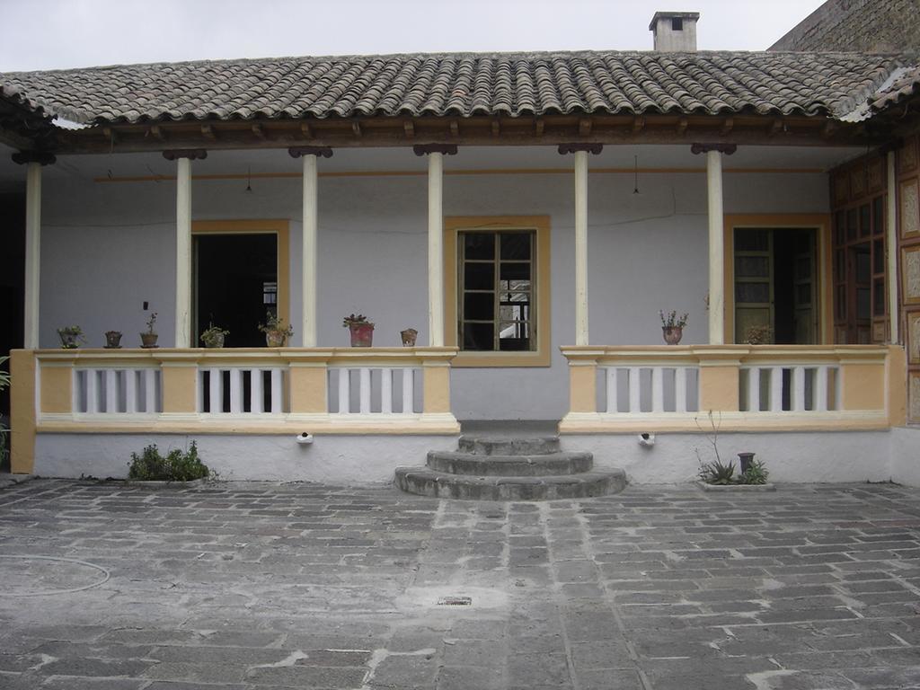 Latacunga Hostel מראה חיצוני תמונה