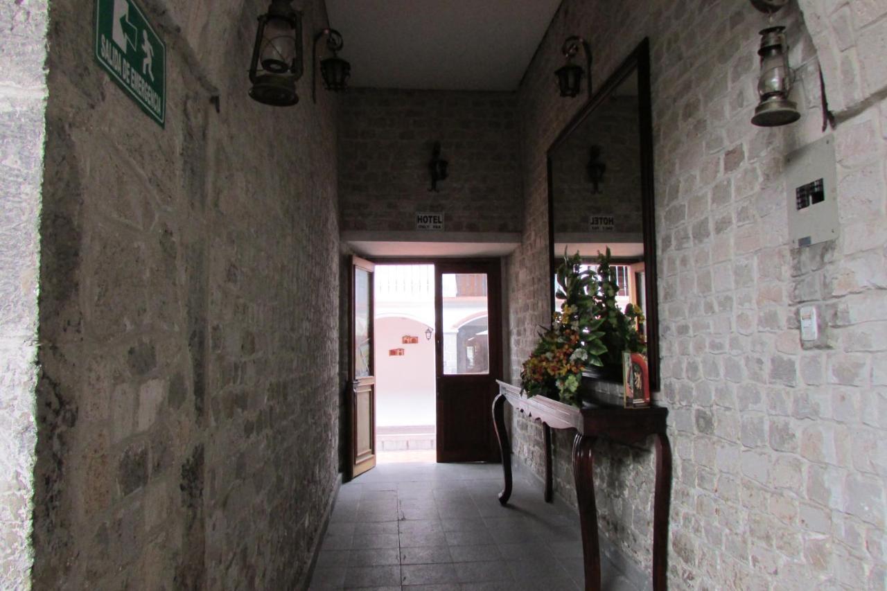 Latacunga Hostel מראה חיצוני תמונה